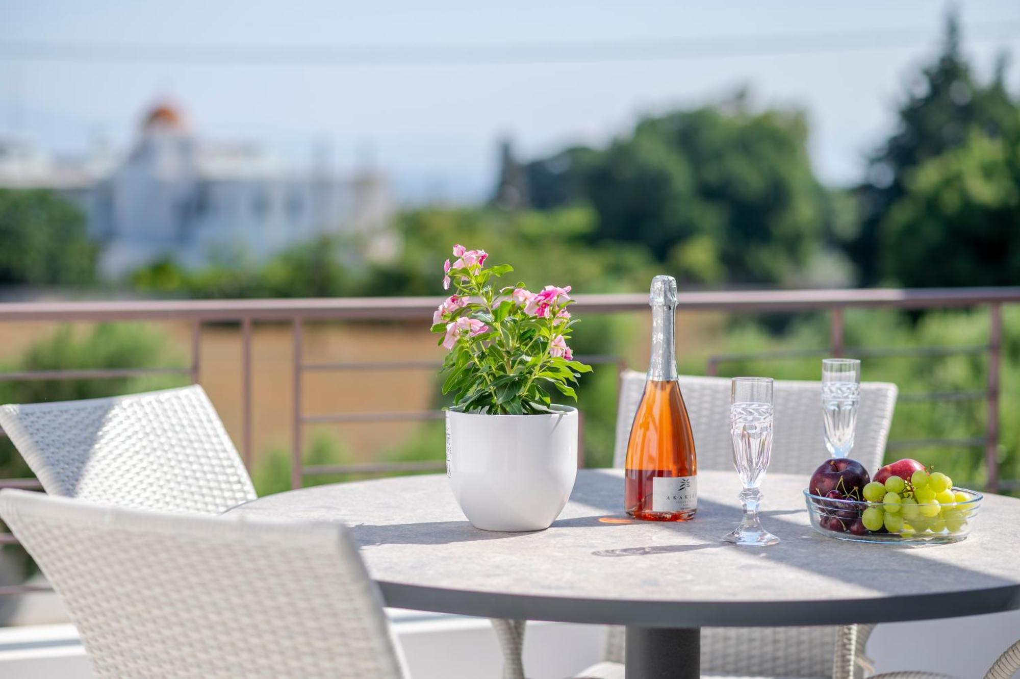Апартаменты Olive Haven-3br-private Parking-balcony